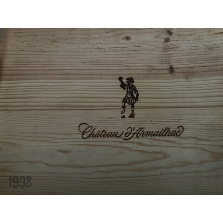 Lot de 3 bouteilles 1998 AOC Pauillac "Ch&acirc;teau d'Armailhac" 5&egrave;me Cru class&eacute;