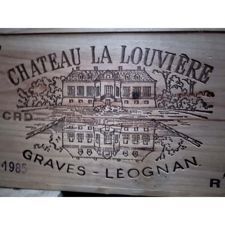 AOC Pessac-L&eacute;ognan "Ch&acirc;teau La Louvi&egrave;re" 1985